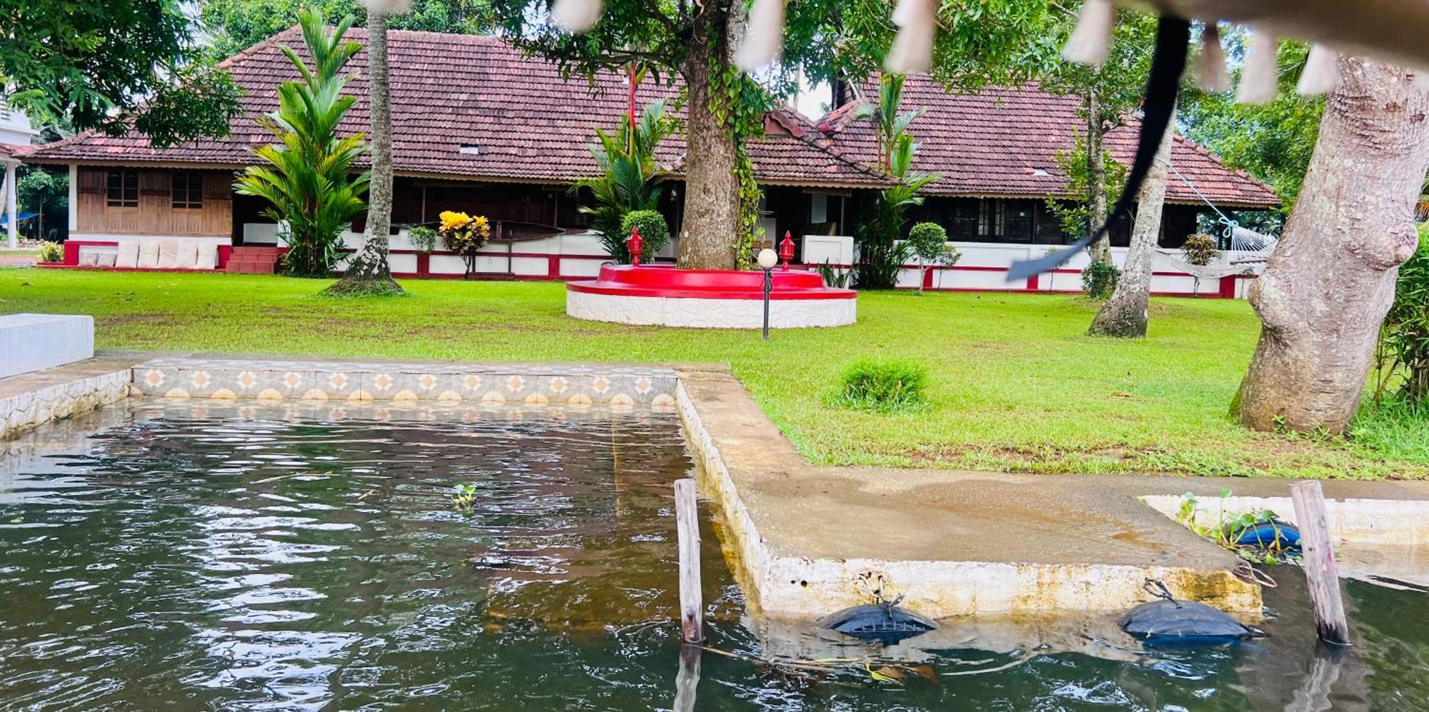 The Pamba Heritage Villa Champakulam Екстериор снимка