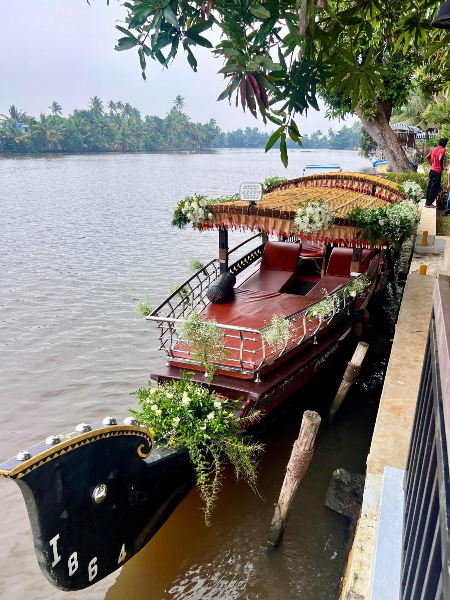 The Pamba Heritage Villa Champakulam Екстериор снимка